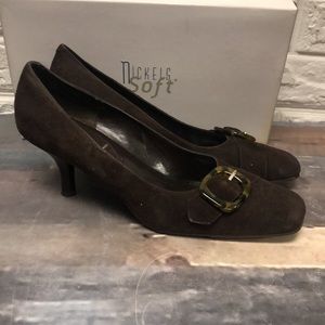 Nickels Soft SONJA dark brown suede heels women’s size 8.5
